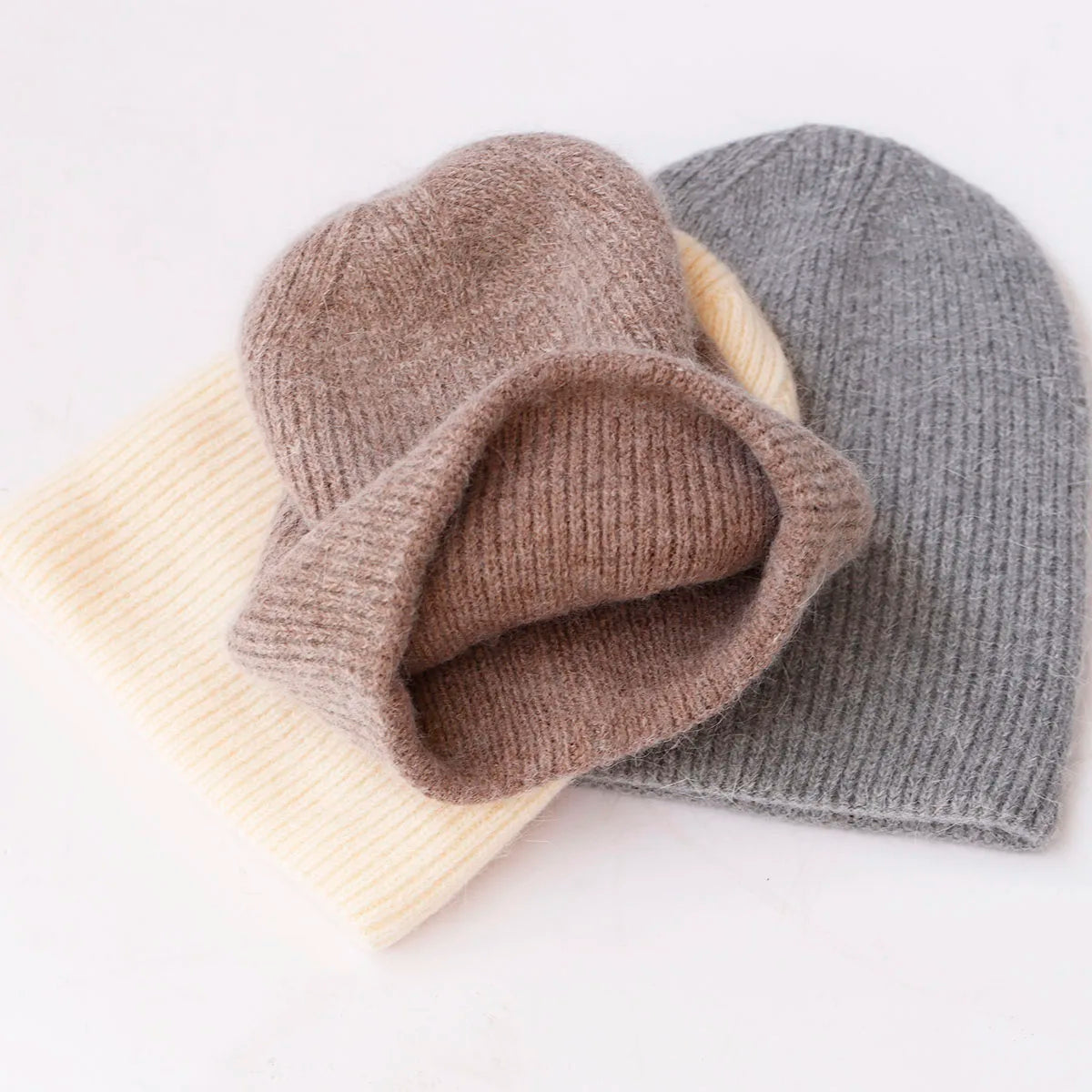 Neve Cirque Beanie
